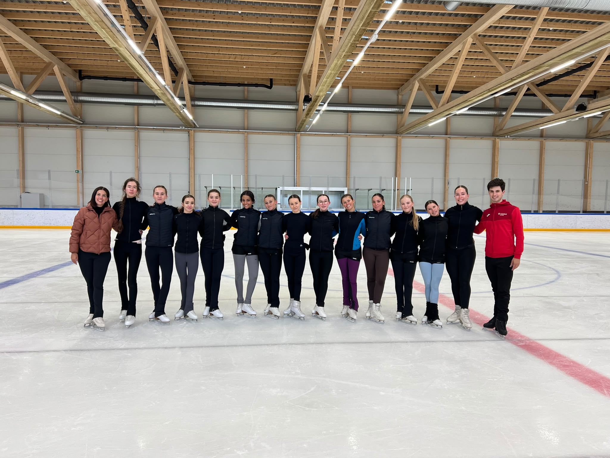 Le groupe du club réuni sur la glace