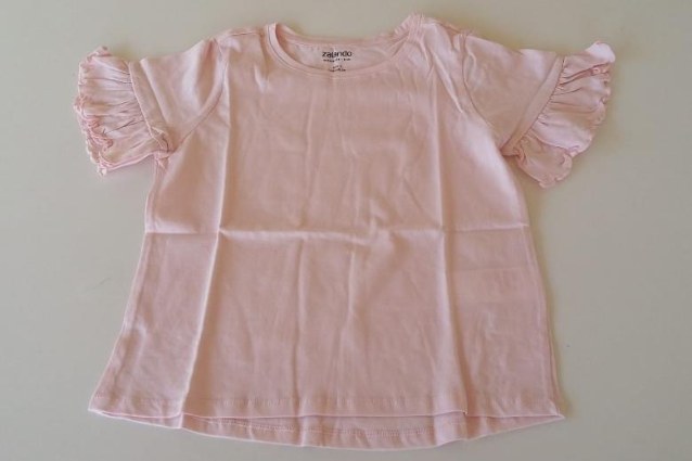 T-shirts roses à dentelle